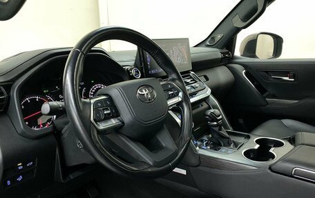 Toyota Land Cruiser, 2021 год, 9 597 000 рублей, 10 фотография