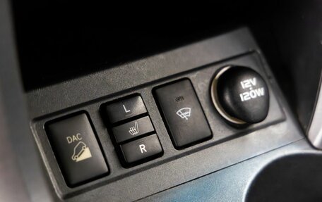 Toyota RAV4, 2006 год, 1 098 000 рублей, 23 фотография