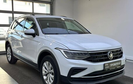 Volkswagen Tiguan II, 2021 год, 2 249 000 рублей, 3 фотография