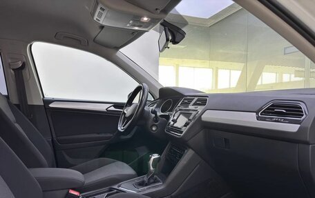 Volkswagen Tiguan II, 2021 год, 2 249 000 рублей, 11 фотография