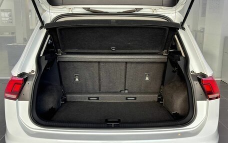 Volkswagen Tiguan II, 2021 год, 2 249 000 рублей, 10 фотография