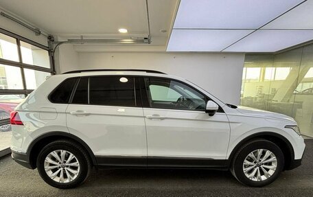 Volkswagen Tiguan II, 2021 год, 2 249 000 рублей, 4 фотография
