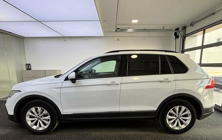 Volkswagen Tiguan II, 2021 год, 2 249 000 рублей, 8 фотография