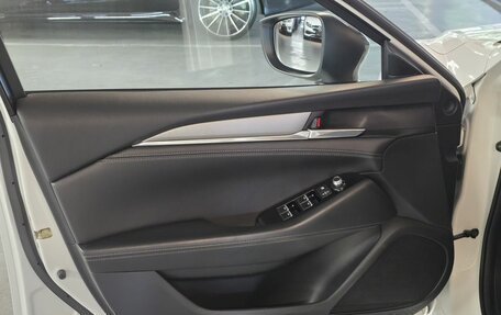 Mazda 6, 2019 год, 2 400 000 рублей, 12 фотография