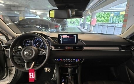 Mazda 6, 2019 год, 2 400 000 рублей, 13 фотография