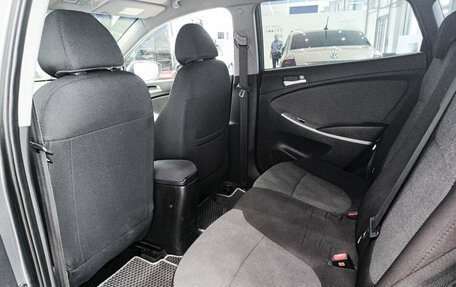Hyundai Solaris II рестайлинг, 2012 год, 821 000 рублей, 12 фотография