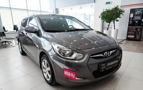 Hyundai Solaris II рестайлинг, 2012 год, 821 000 рублей, 3 фотография