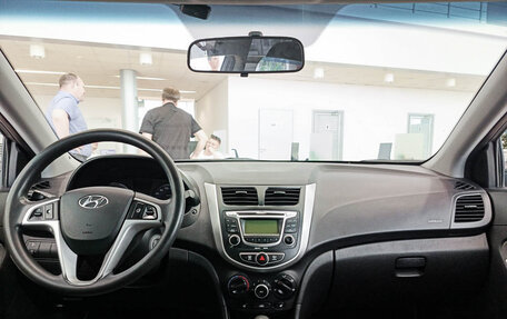 Hyundai Solaris II рестайлинг, 2012 год, 821 000 рублей, 14 фотография