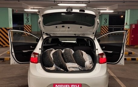 KIA Rio III рестайлинг, 2014 год, 940 000 рублей, 10 фотография