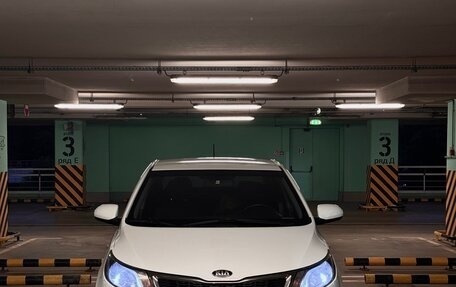 KIA Rio III рестайлинг, 2014 год, 940 000 рублей, 25 фотография