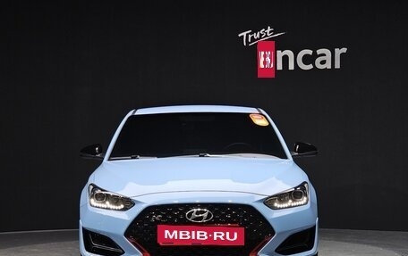 Hyundai Veloster II, 2022 год, 1 949 000 рублей, 2 фотография