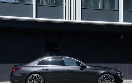 Mercedes-Benz E-Класс, 2025 год, 10 900 000 рублей, 6 фотография
