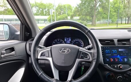 Hyundai Solaris II рестайлинг, 2016 год, 899 000 рублей, 14 фотография