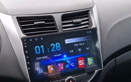 Hyundai Solaris II рестайлинг, 2016 год, 899 000 рублей, 17 фотография