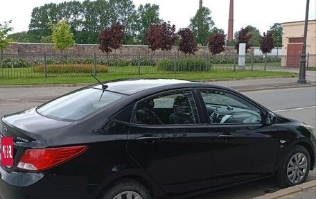 Hyundai Solaris II рестайлинг, 2015 год, 890 000 рублей, 4 фотография