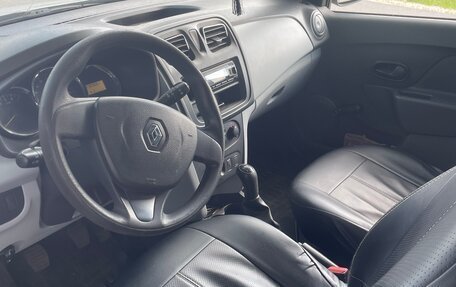 Renault Sandero II рестайлинг, 2014 год, 700 000 рублей, 3 фотография
