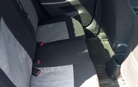 Hyundai Solaris II рестайлинг, 2011 год, 1 400 000 рублей, 9 фотография