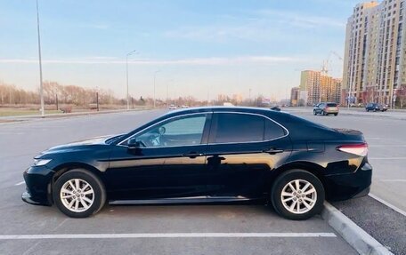 Toyota Camry, 2018 год, 2 350 000 рублей, 4 фотография