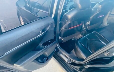 Toyota Camry, 2018 год, 2 350 000 рублей, 19 фотография