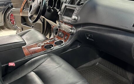 Toyota Highlander III, 2011 год, 1 870 000 рублей, 21 фотография