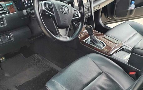 Toyota Camry, 2016 год, 2 600 000 рублей, 4 фотография