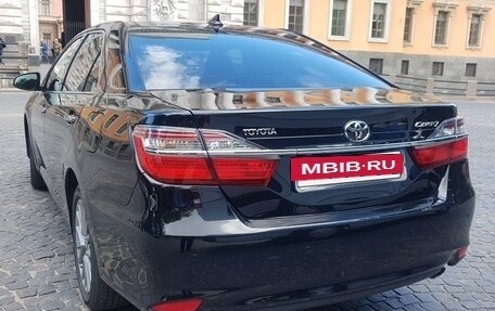 Toyota Camry, 2016 год, 2 600 000 рублей, 2 фотография