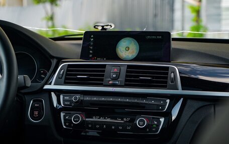 BMW 3 серия, 2019 год, 3 300 000 рублей, 26 фотография