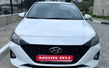 Hyundai Solaris II рестайлинг, 2020 год, 1 590 000 рублей, 5 фотография