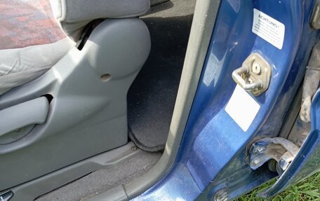 Nissan Terrano II рестайлинг, 1995 год, 220 000 рублей, 15 фотография