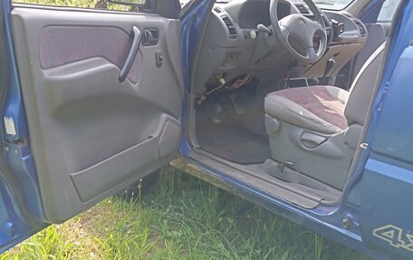 Nissan Terrano II рестайлинг, 1995 год, 220 000 рублей, 11 фотография