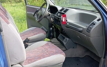 Nissan Terrano II рестайлинг, 1995 год, 220 000 рублей, 23 фотография