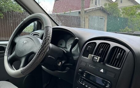 Dodge Caravan IV, 2005 год, 686 000 рублей, 6 фотография