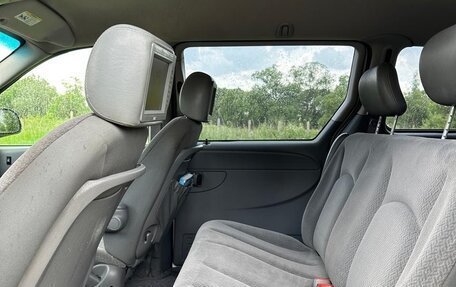 Dodge Caravan IV, 2005 год, 686 000 рублей, 19 фотография