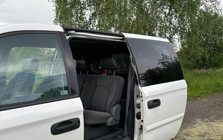 Dodge Caravan IV, 2005 год, 686 000 рублей, 21 фотография