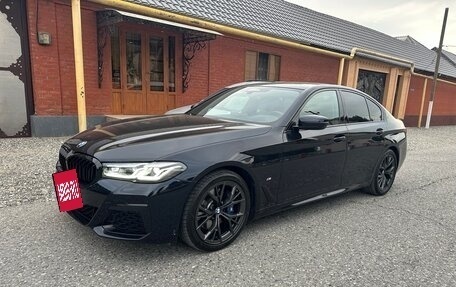 BMW 5 серия, 2021 год, 5 390 000 рублей, 2 фотография