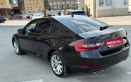 Skoda Superb III рестайлинг, 2016 год, 2 480 000 рублей, 4 фотография