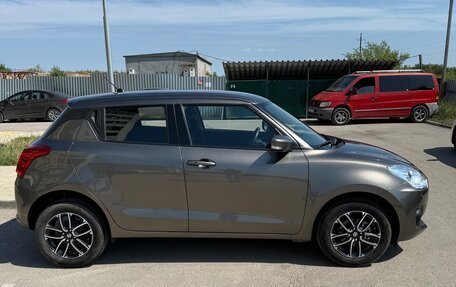 Suzuki Swift V, 2022 год, 1 500 000 рублей, 5 фотография