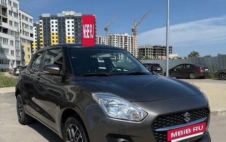 Suzuki Swift V, 2022 год, 1 500 000 рублей, 4 фотография