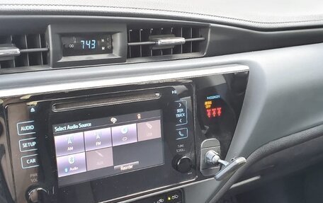 Toyota Corolla, 2017 год, 950 000 рублей, 9 фотография