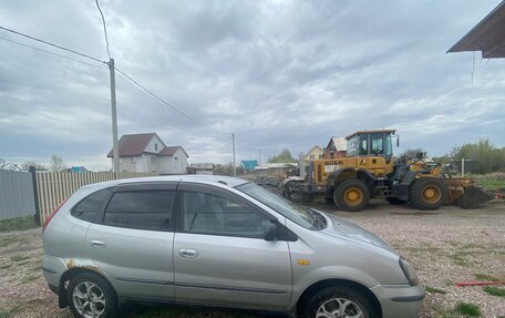 Nissan Tino, 2000 год, 350 000 рублей, 2 фотография
