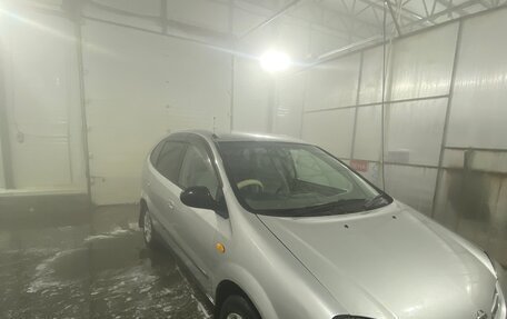 Nissan Tino, 2000 год, 350 000 рублей, 11 фотография