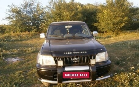 Toyota Land Cruiser Prado 90 рестайлинг, 1997 год, 920 000 рублей, 2 фотография