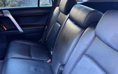 Toyota Land Cruiser Prado 150 рестайлинг 2, 2013 год, 4 450 000 рублей, 6 фотография