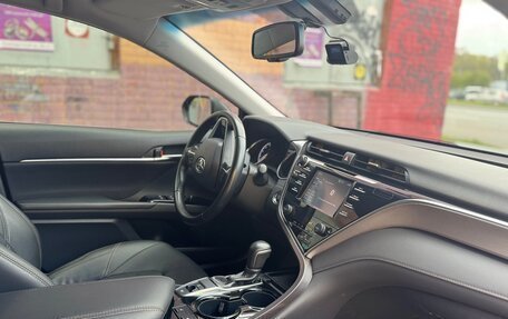 Toyota Camry, 2020 год, 2 450 000 рублей, 5 фотография