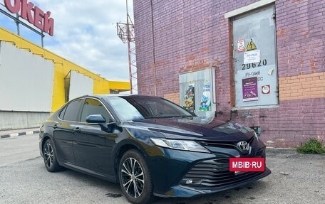 Toyota Camry, 2020 год, 2 450 000 рублей, 2 фотография