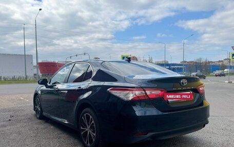 Toyota Camry, 2020 год, 2 450 000 рублей, 4 фотография