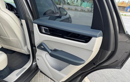 Porsche Cayenne III, 2019 год, 10 500 000 рублей, 27 фотография