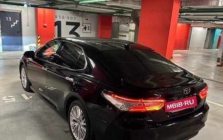 Toyota Camry, 2020 год, 2 900 000 рублей, 5 фотография