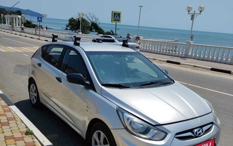 Hyundai Solaris II рестайлинг, 2013 год, 710 000 рублей, 3 фотография