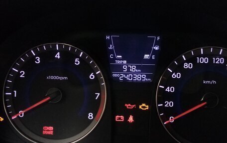 Hyundai Solaris II рестайлинг, 2013 год, 710 000 рублей, 17 фотография